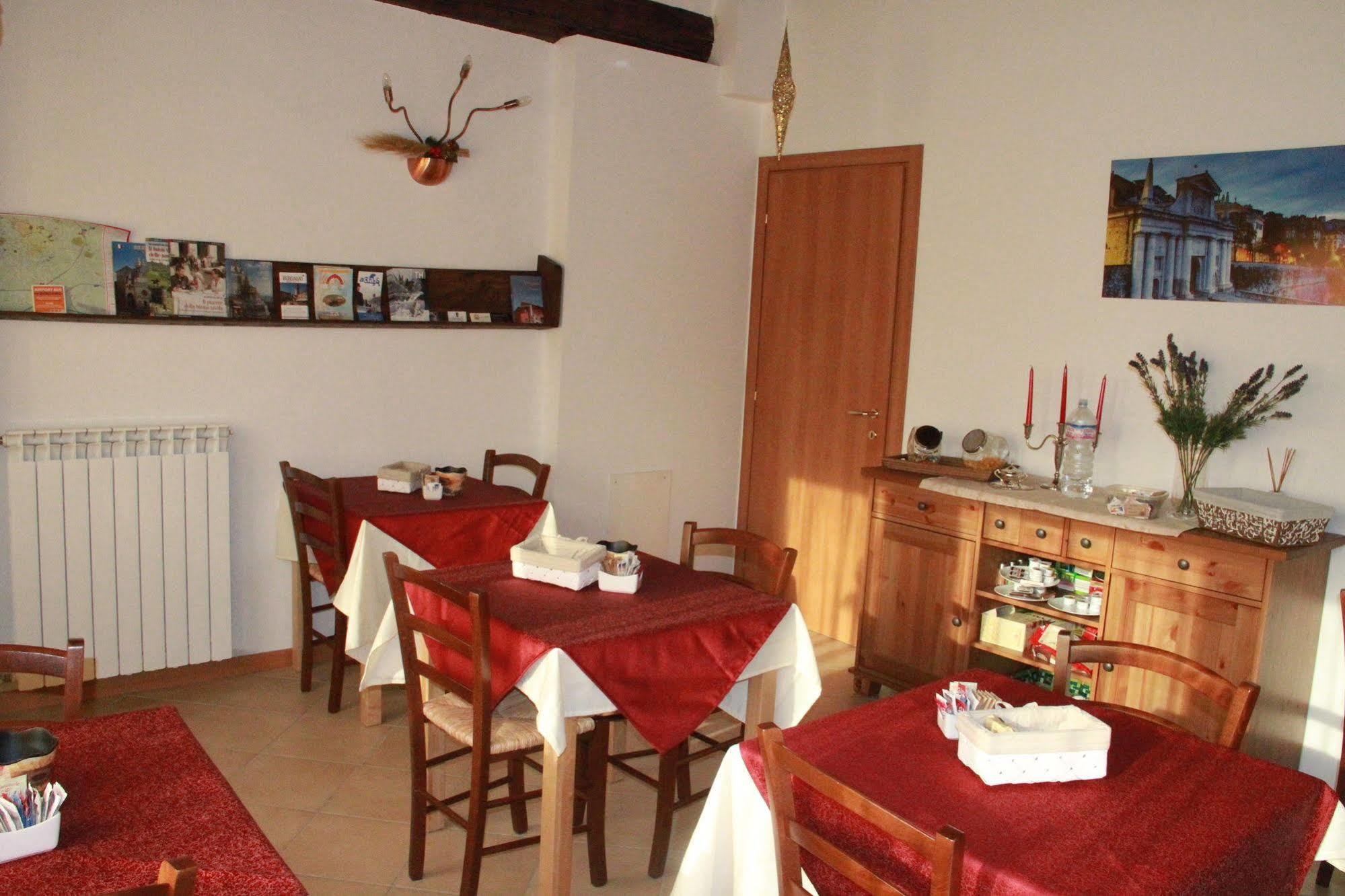 Borghetto Airport/Hospital Bed & Breakfast Bergamo Exterior photo